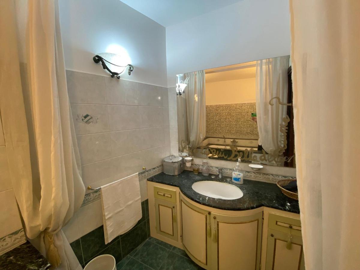 Casa Kamalei, Tra Plebiscito E Lungomare Apartment Naples Exterior photo
